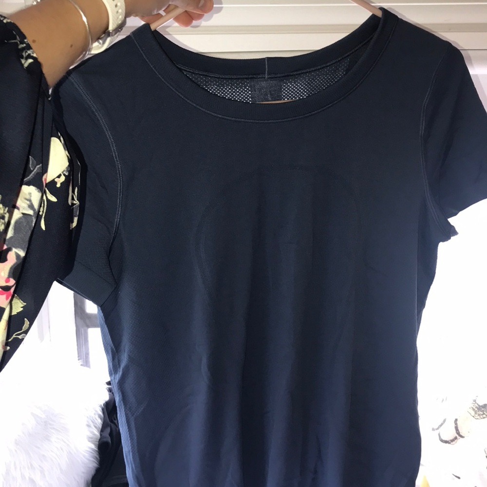Lululemon shirt